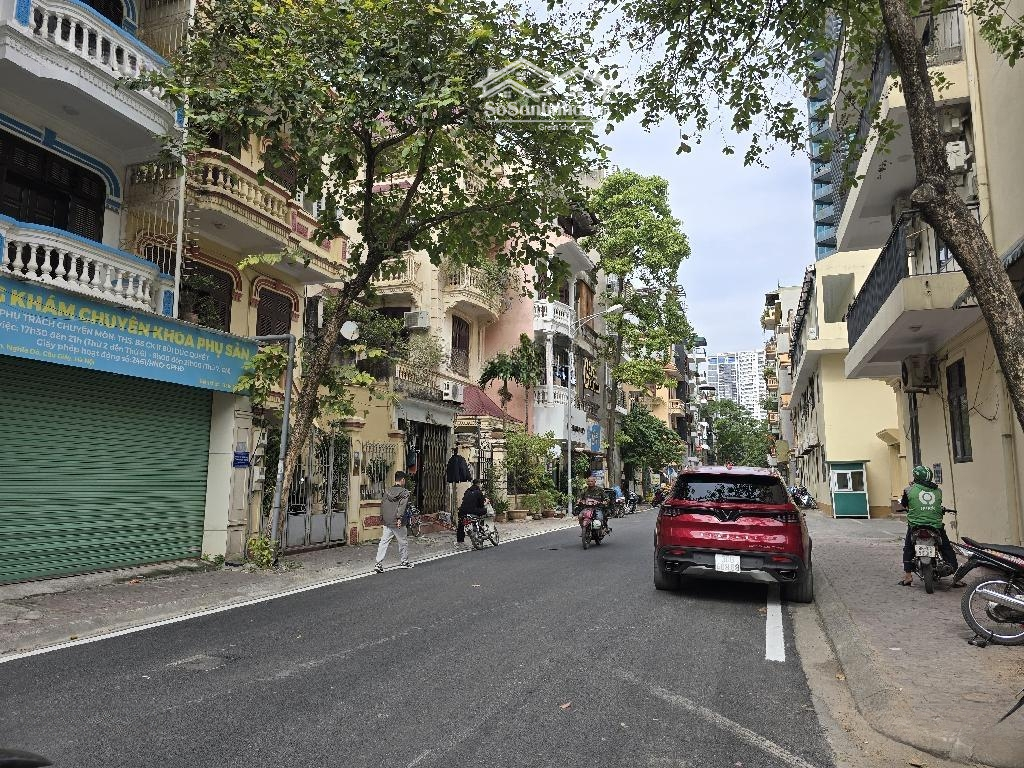 Siêu Phẩm Phân Lô Quân Đội - Ô Tô Vào Nhà Phố Hoàng Sâm, Hoàng Quốc Việt - 44M *4Tầng Mặt Tiền 5.5M