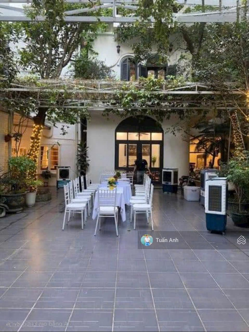 Bán Nhà Biệt Thự 4 Tầng,Diện Tích391M2, Mặt Tiền Khủng 10M, Ô Tô Tránh. Giá Bán 83 Tỷ Tại Đội Cấn, Ba Đình