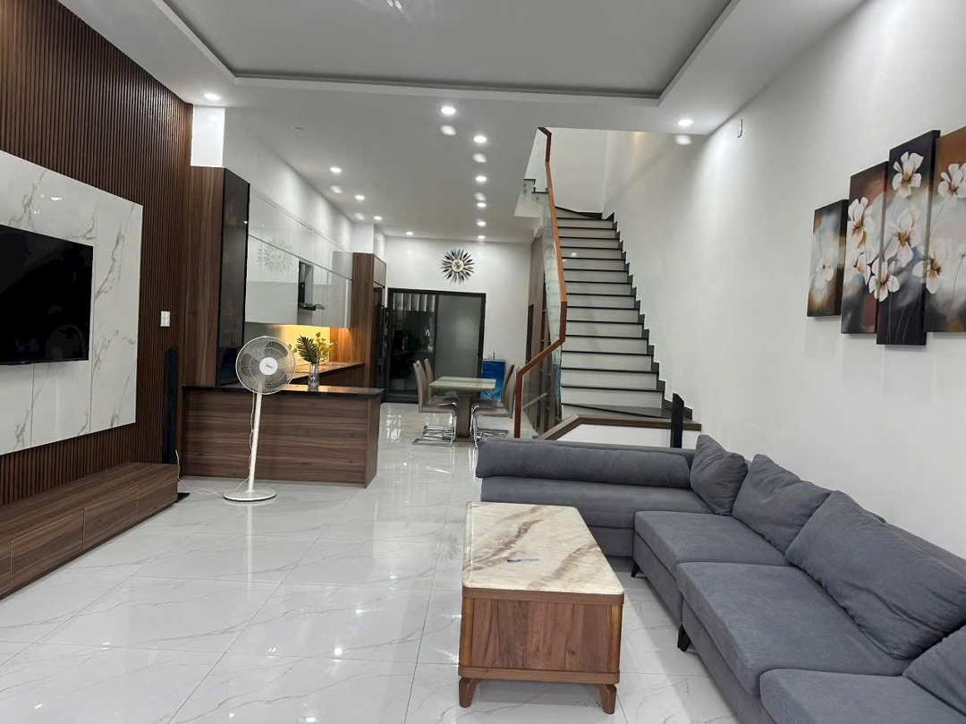 Bán Nhà 3 Tầng 3 Mê Đường 7.5M Trần Kim Xuyến - Hoà Xuân - Full Nội Thất