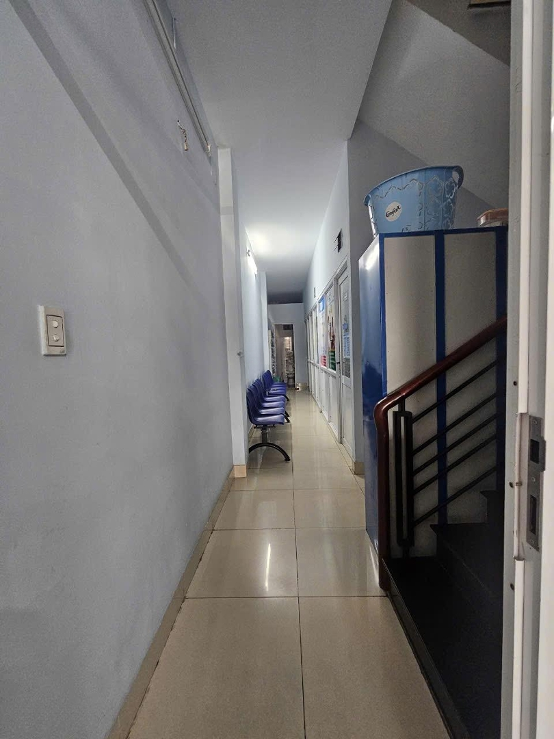 Mặt Tiền Nguyễn Trải Trệt 3 Lầu, Nhà Kiên Cố, Sát Ngả Tư Đồi Mồi