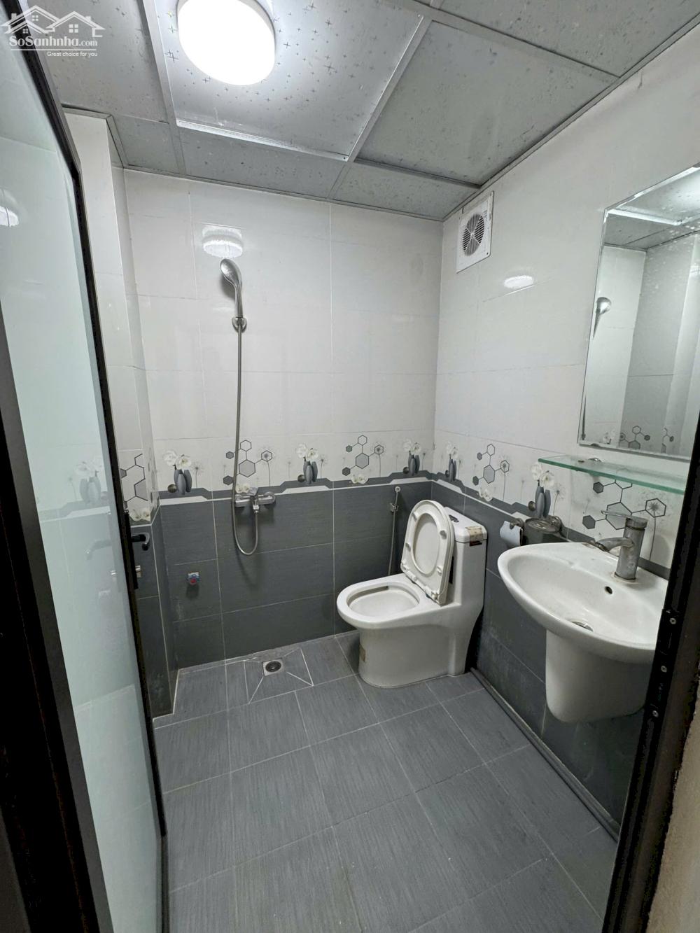 Bán nhà riêng trong ngõ Tây Sơn, 40m2, 4 tầng