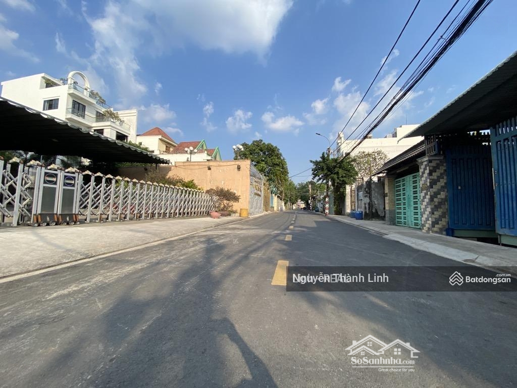 Mt Hẻm Hoàng Hữu Nam P. Tân Phú Tp Thủ Đức- 20X43M (890M) Full Thổ Cư, Xây Dựng Hầm Và 5 Tầng