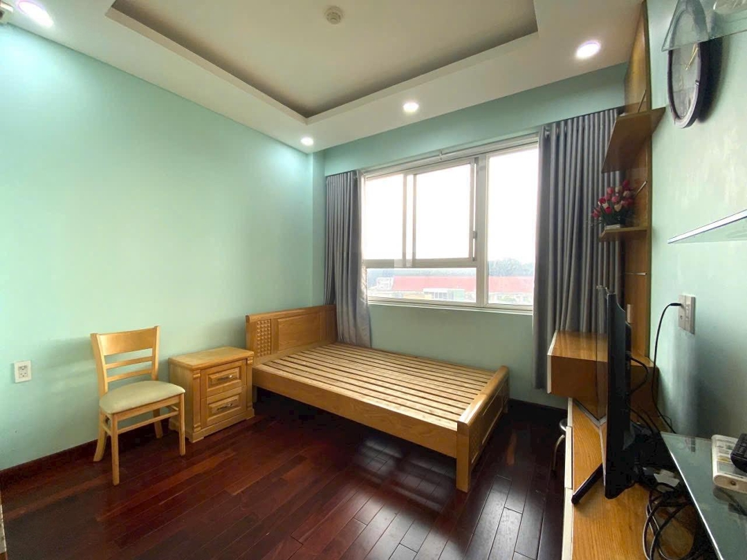 Bán Gấp Căn 2 Phòng Ngủ 2 Vệ Sinhnội Thất Y Hình Dự Án The Botanica Phổ Quang