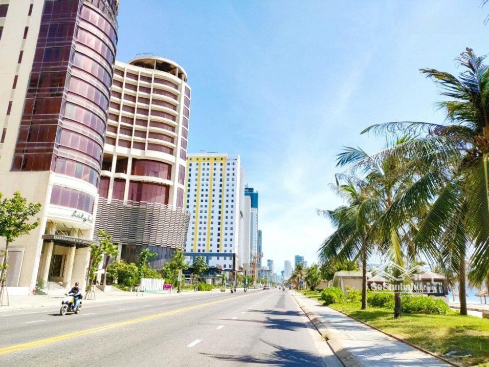 ( Gía Tốt Nhất Trên Thị Trường ) Bán Nhàmặt Tiềnđường An Thượng - Khu Mỹ An , Cách Biển Đà Nẵng 200 M