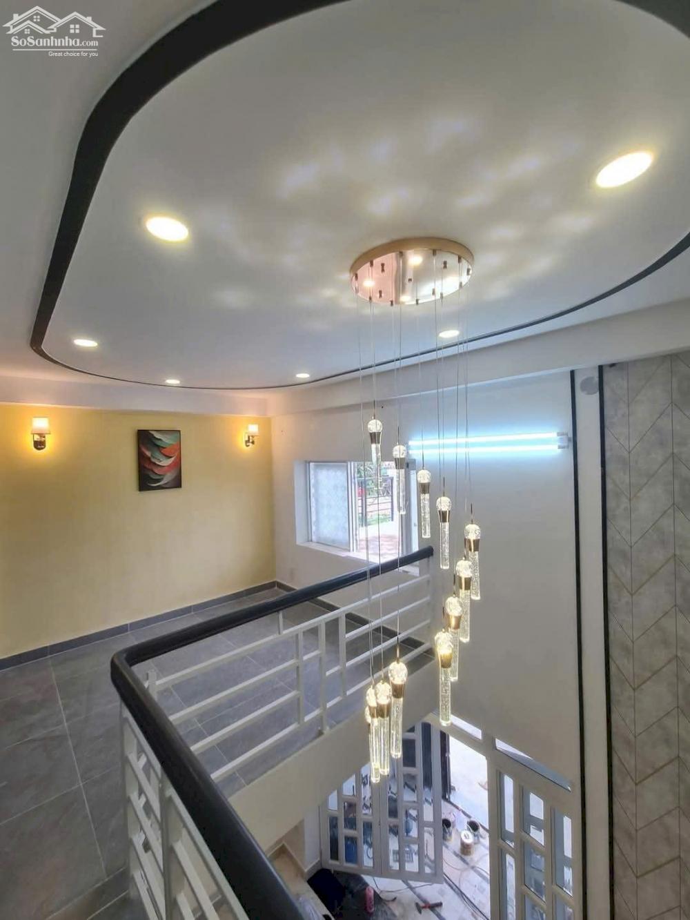 Nhà Chủ ngộp bank Nên Cần Bán 1Trệt 1Lầu 80m2 xát trường THCS Bình Chánh !