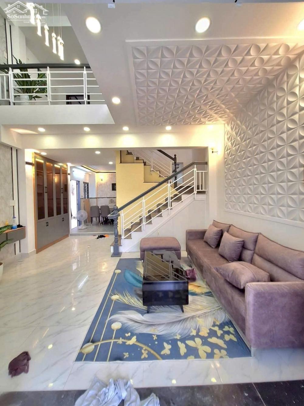Nhà Chủ ngộp bank Nên Cần Bán 1Trệt 1Lầu 80m2 xát trường THCS Bình Chánh !