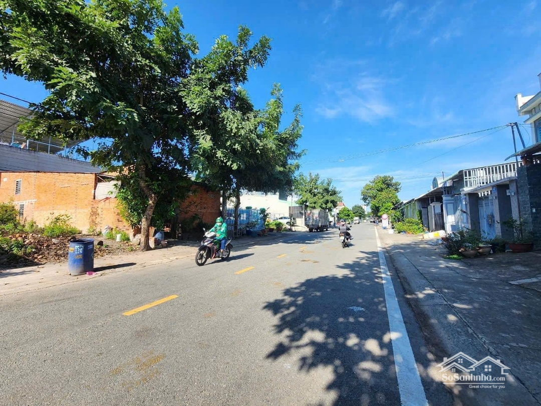 Lô Đất Cực Đẹp Cần Ra Luôn Trong Năm Giá Chỉ 700 Triệu/200M2 Nằm Ngay Xã An Tây Bến Cát Bình Dương.