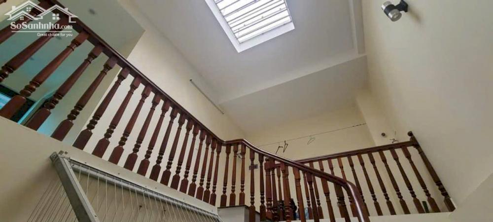 Bán nhà Nguyễn Ngọc Vũ 5 tầng 50m2 MT 5m 50m ra phố, nhà mới, có ô chờ thang máy, ở + cho thuê