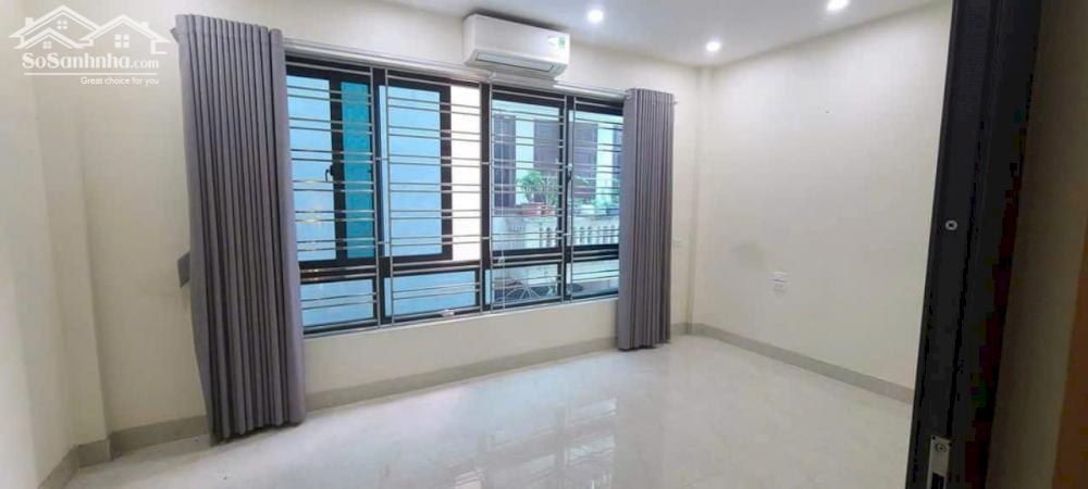 Bán nhà Nguyễn Ngọc Vũ 5 tầng 50m2 MT 5m 50m ra phố, nhà mới, có ô chờ thang máy, ở + cho thuê