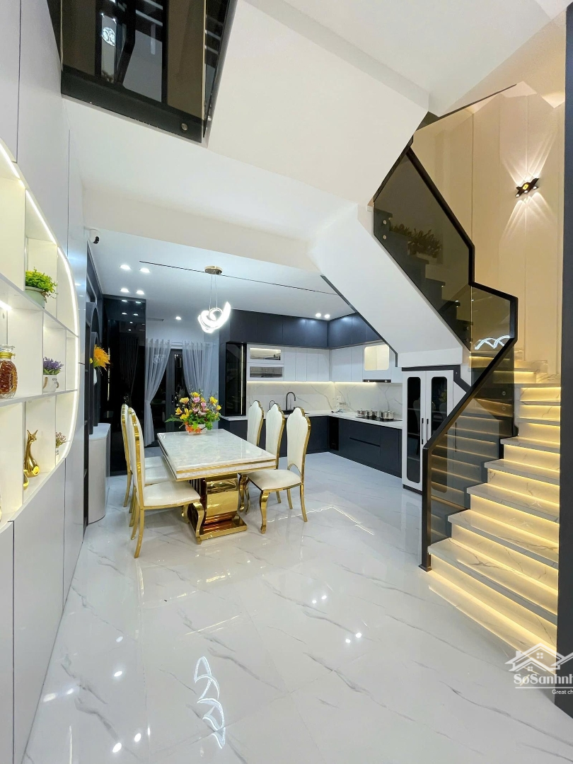 Bán Nhà 3 Tầng Mặt Tiền Lê Văn Thịnh, Gần Biển,Diện Tích75M2 Full Nội Thất Xịn Sò