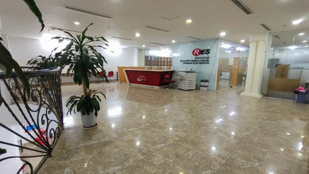 Toà Nhà Văn Phòng Quận Cầu Giấy 4 Mặt Thoáng - Nằm Ngay Vị Trí Đắc Địa - Mặt Phố Hoàng Quốc Việt.