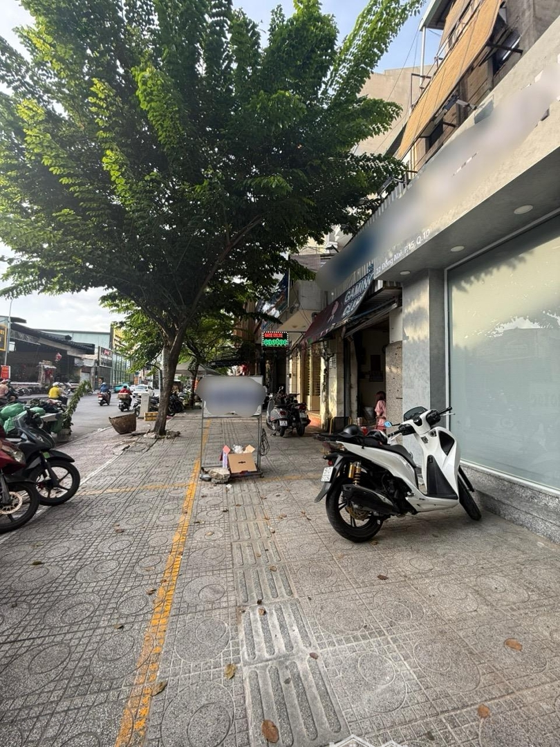 Mặt Tiền Đồng Nai Quận 10, 80M2, 5 Tầng 9 Phòng Ngủlề 6M, Đường 20M Tấp Nập.