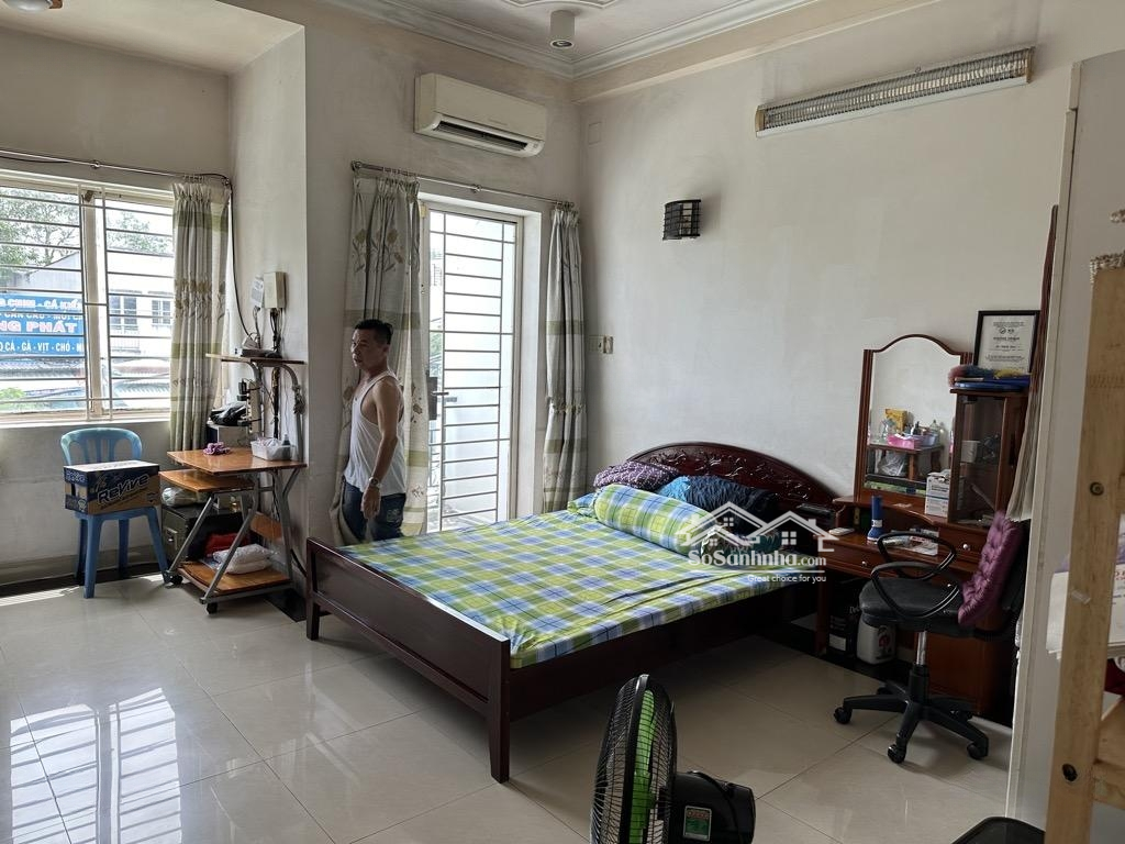 Nhà Mặt Tiền Huỳnh Tấn Phát Nhà Bè: 4 Tầng 4,5*16M, 8,8 Tỷ, Có Dòng Tiền 30 Tr/ Tháng
