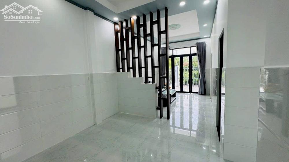 bán nhà mới 100m2, 2 phòng ngủ , tặng nội thất , phường 6 , tỉnh bến tre
