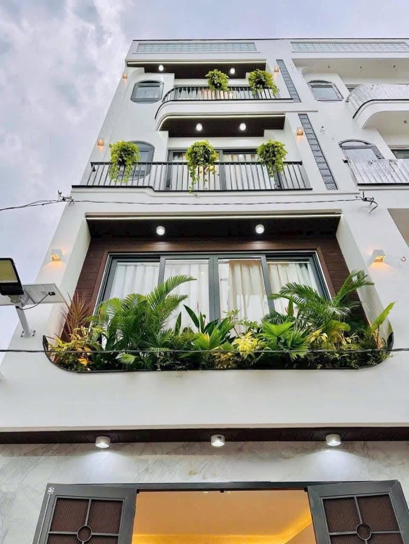 Liên Tục Giảm Mạnh Chỉ Còn 4 Tỷ 650 Nhà 60M2 Ni Sư Liên Huỳnh, Tân Bình. Cách Sân Bay 5P, Sổ Riêng.