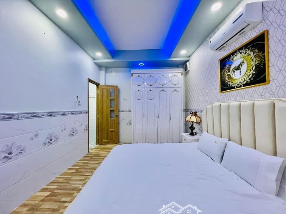 Mặt Tiền Dương Đình Nghệ Vỉa Hè 6M ( 3.5 * 11 ) 4 Lầu 10 Tỷ