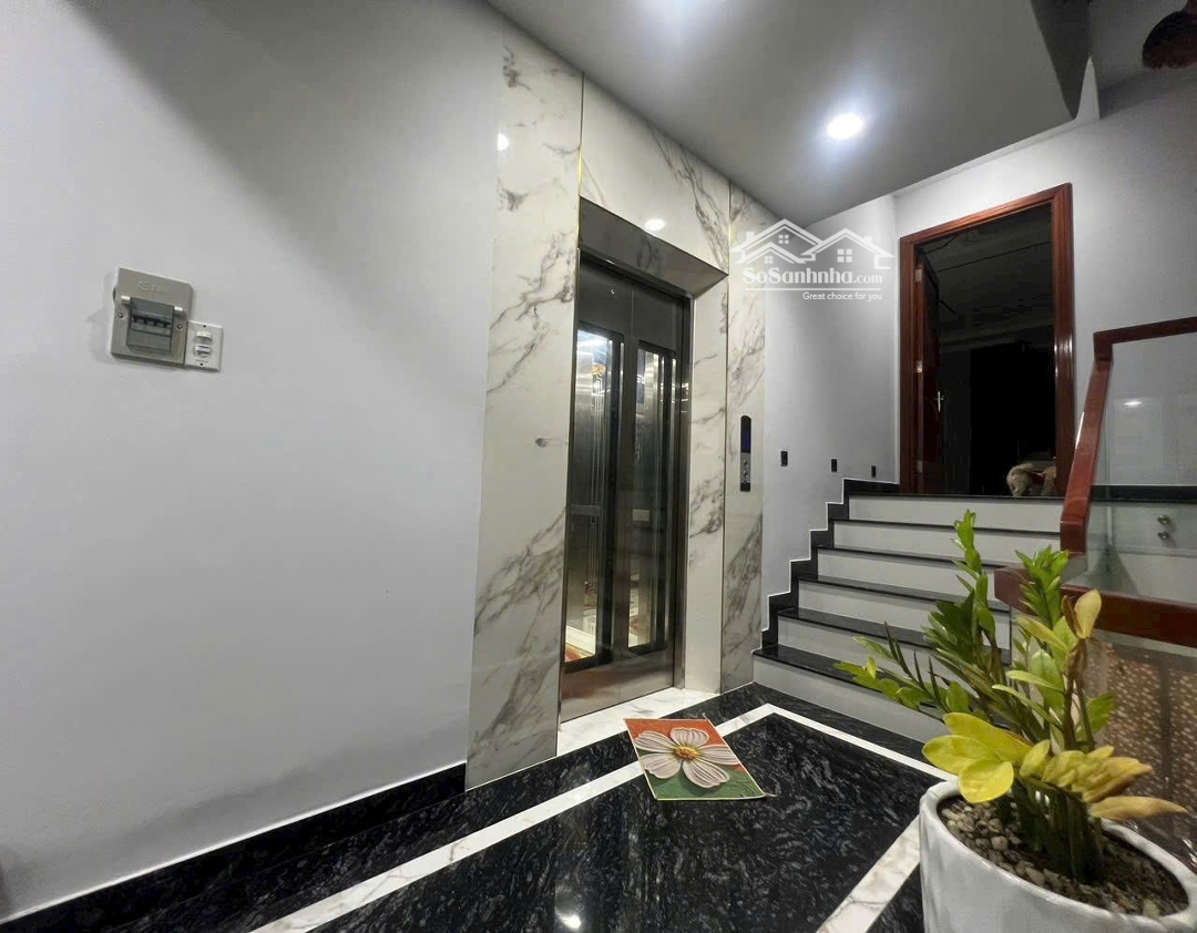 Đường Nhựa 8M Trịnh Đình Trọng ( 5.1 * 22 ) Thang Máy 4 Lầu 14.5 Tỷ - Nhà Siêu Hiện Đại