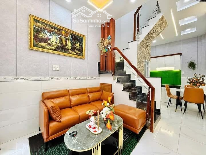 Hiếm! Phố Giảng Võ, Nhà Mới Lô Góc, Ngõ Thông Kinh Doanh, Cách Ô Tô 30M,Diện Tích36M2 X 5 Tầng