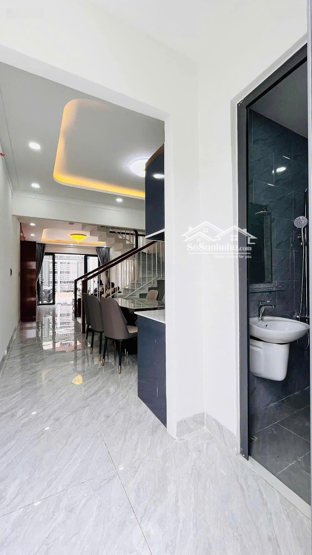 Siêu Phẩm Cạnh Chợ Thị Nghè Nhà 48M2 Giá Bán 2Tỷ188, Phan Văn Hân, Shr,Hẽm Xe Hơi( 3 Phòng Ngủ3Wc)