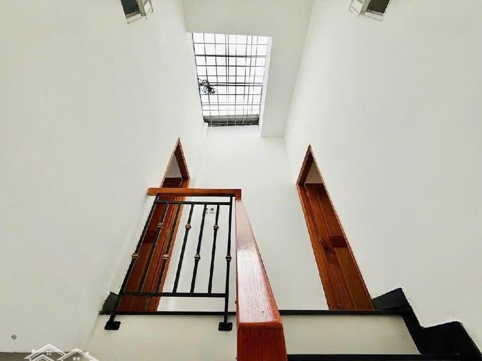 Nhà Siêu Xinh Phú Nhuận | Đường Chiến Thắng Hẻm 3,5M | Dtich: 42M2 / Giá Bán 2Tỷ240. Sổ Sẵn