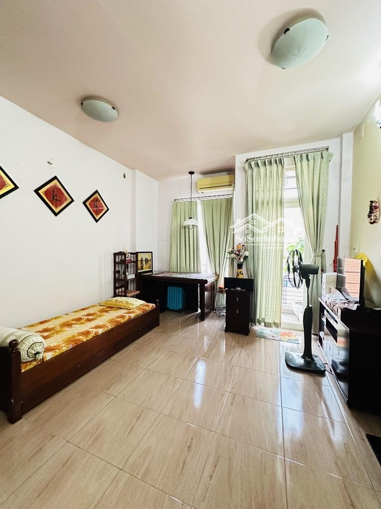 Thanh Lý Gấp Nhà 1T1Lhẽm Xe Hơitrần Mai Ninh, P12, Tân Bình. Giá Ngộp Chỉ 3Tỷ1/Căn 59.64M2, Nở Hậu. Shr.