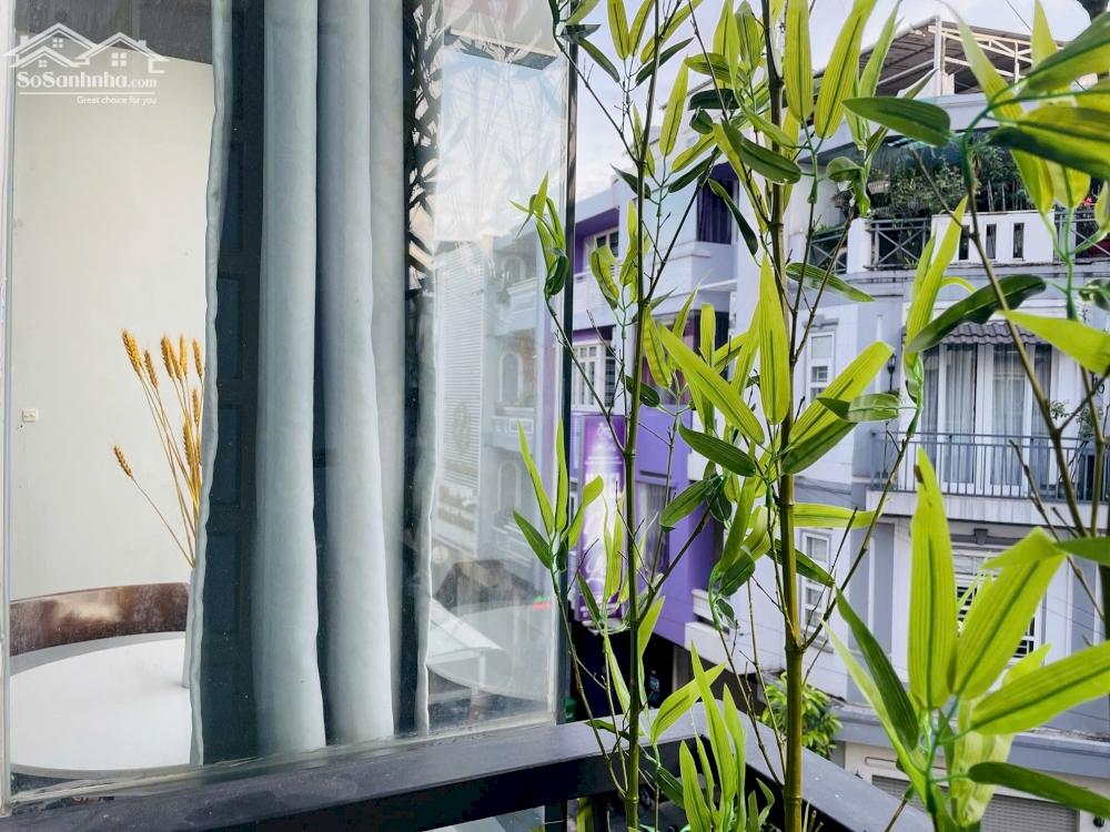 Bán Nhà Mặt Tiền Số: 150 Hoa Lan, Phường 2, Quận Phú Nhuận. DT: 4 x 16m - 4 Tầng.
