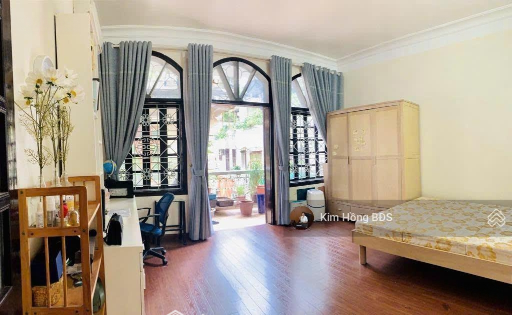Nhà Phố Nguyễn Trãi 60M .Mặt Tiền6M . 4 Tầng Giá Bán 12 Tỷ . Kinh Doanh , Ô Tô , Ngõ Thông Bàn Cờ