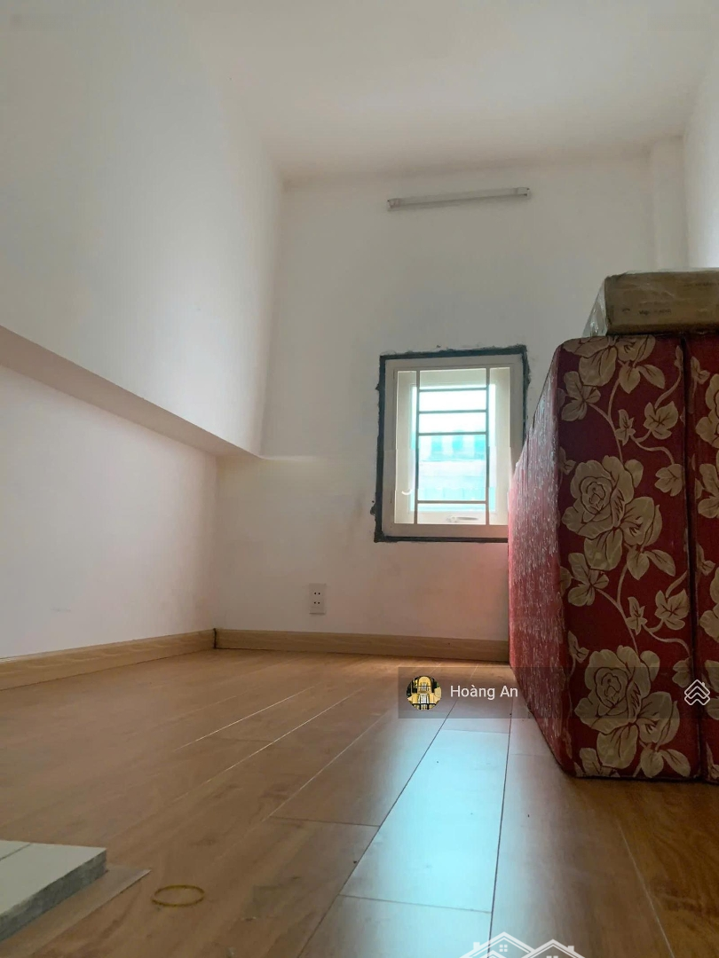 Nhà Đẹp Bán Gấp Chỉ 2.15 Tỷ! Xây 3 Tầng 28M2 Đường Lê Duy Nhuận, Tân Bình. Ngay Ngã 4 Bảy Hiền, Shr