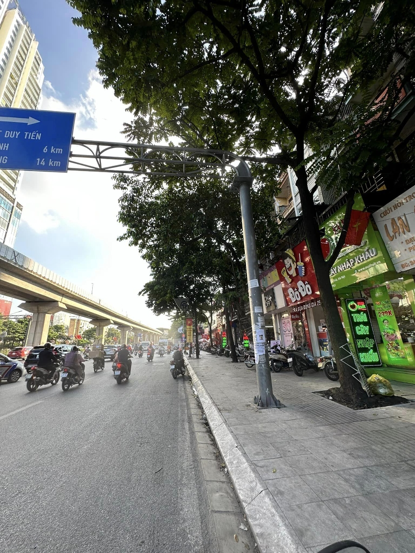Rẻ Như Cho, 55M2 3 Tầng, Giá Bán 9 Tỷ, Ngay Mặt Đường Nguyễn Trãi, Quận Thanh Xuân, Kinh Doanh Sầm Uất