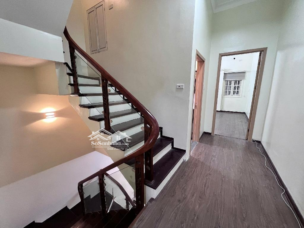 Bán Nhà Siêu Đỉnh - Quan Hoa - Cầu Giấy - Nhà Đẹp - Full Nội Thất Cao Cấp - 50M Ra Phố - Ngõ Thôn