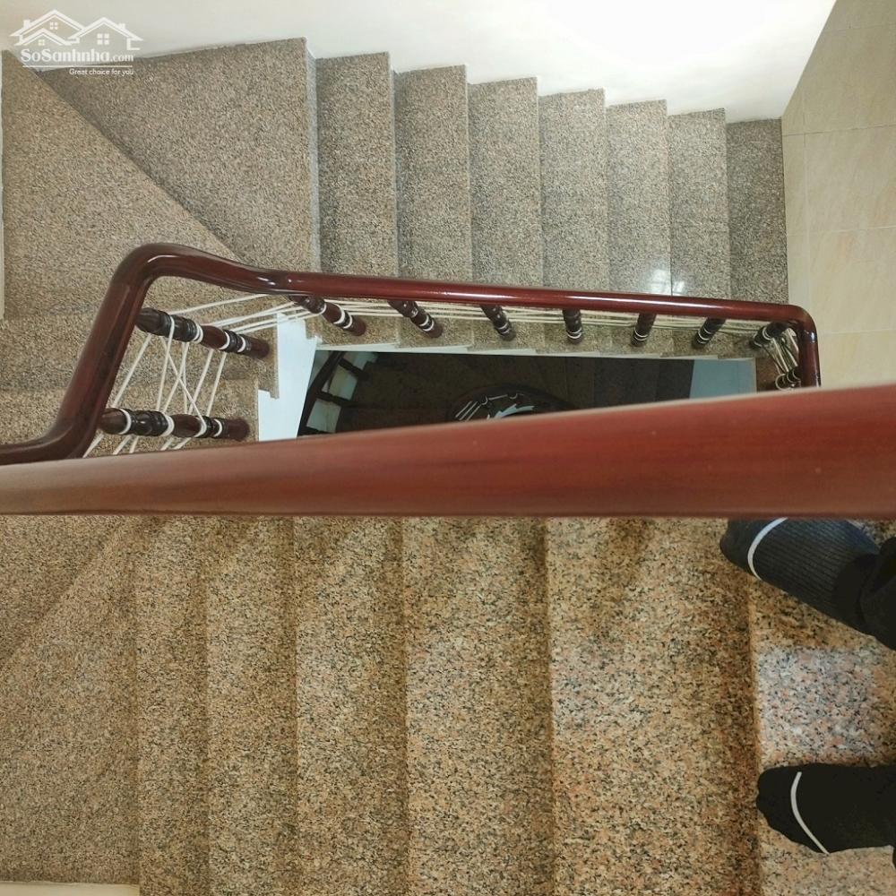 Bán nhà sổ hồng riêg chỉ có 3 ty 0999 tại đường Đặng Văn Bi, Phường Trường Thọ, Quận Thủ Đức_ 2 tầng 2 pn 2 wc