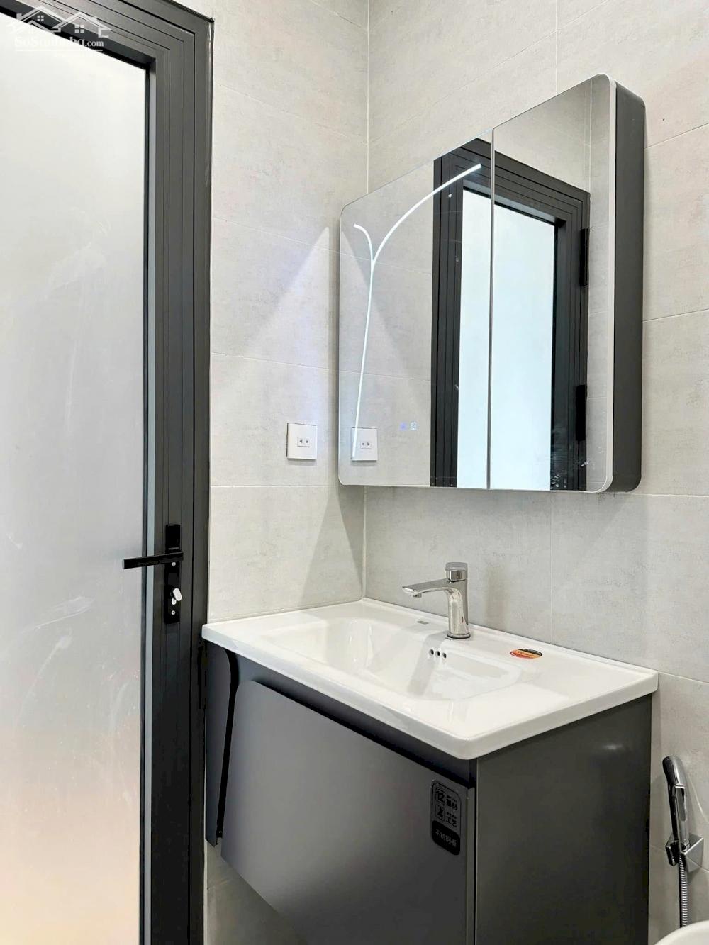 BÁN NHÀ 3 TẦNG MỚI XÂY - FULL NỘI THẤT - GẦN BIỂN  Vị trí: đường Triệu Quang Phục, P. Vĩnh Hoà, Nha Trang. Diện tích đất: 60m² (sổ công nhận 52,6m²