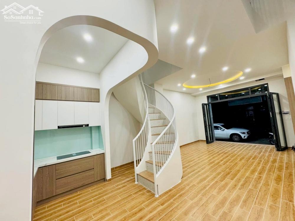 BÁN NHÀ 3 TẦNG MỚI XÂY - FULL NỘI THẤT - GẦN BIỂN  Vị trí: đường Triệu Quang Phục, P. Vĩnh Hoà, Nha Trang. Diện tích đất: 60m² (sổ công nhận 52,6m²