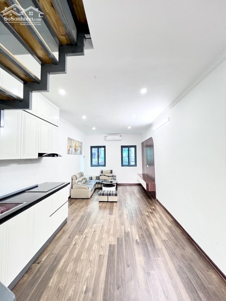 Bán nhà Bùi Ngọc Dương ngõ thông, kinh doanh, lô góc 24m2 5.8 tỷ