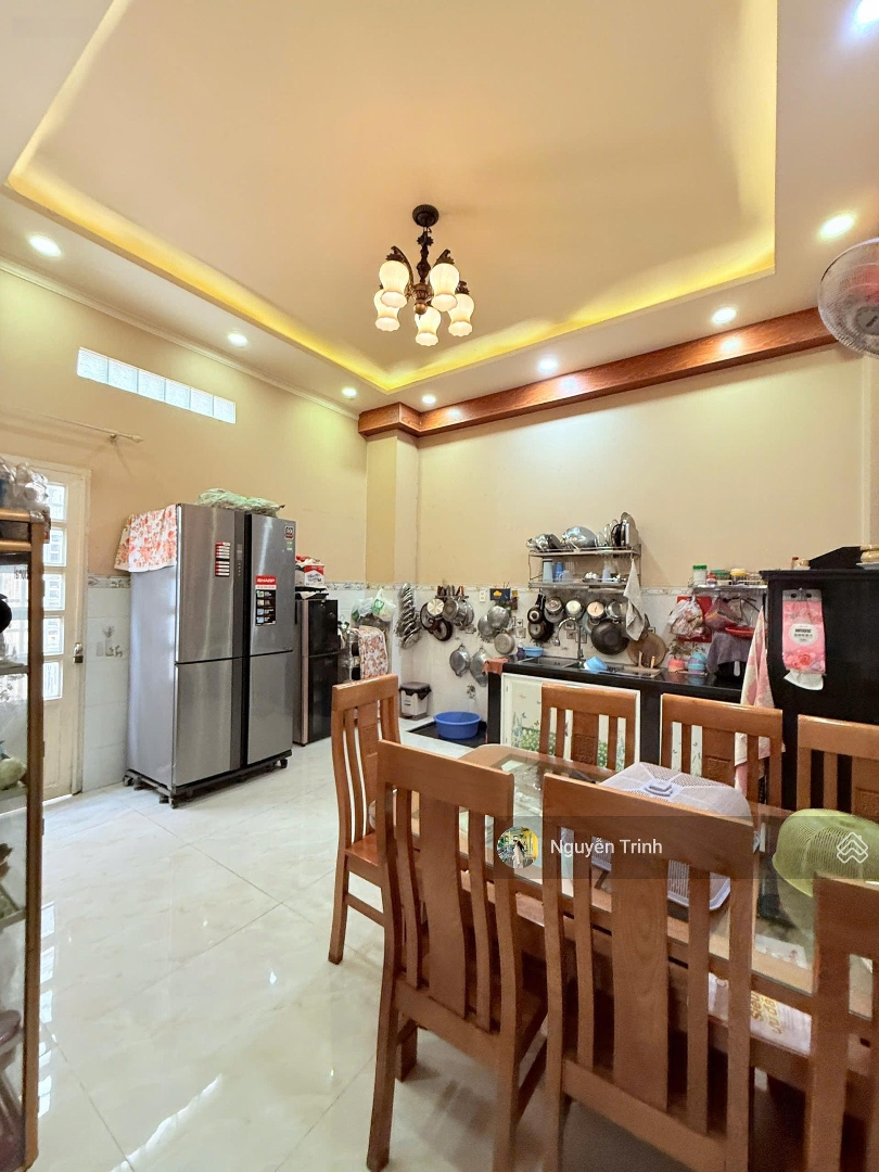 Nhà Góc 2 Mặt Tiền Thông Thoáng, Kd Văn Phòng, Spa,Gần Hoàng Diệu 2.Xây Kiên Cố.ngang 4.7.Vuông Vức