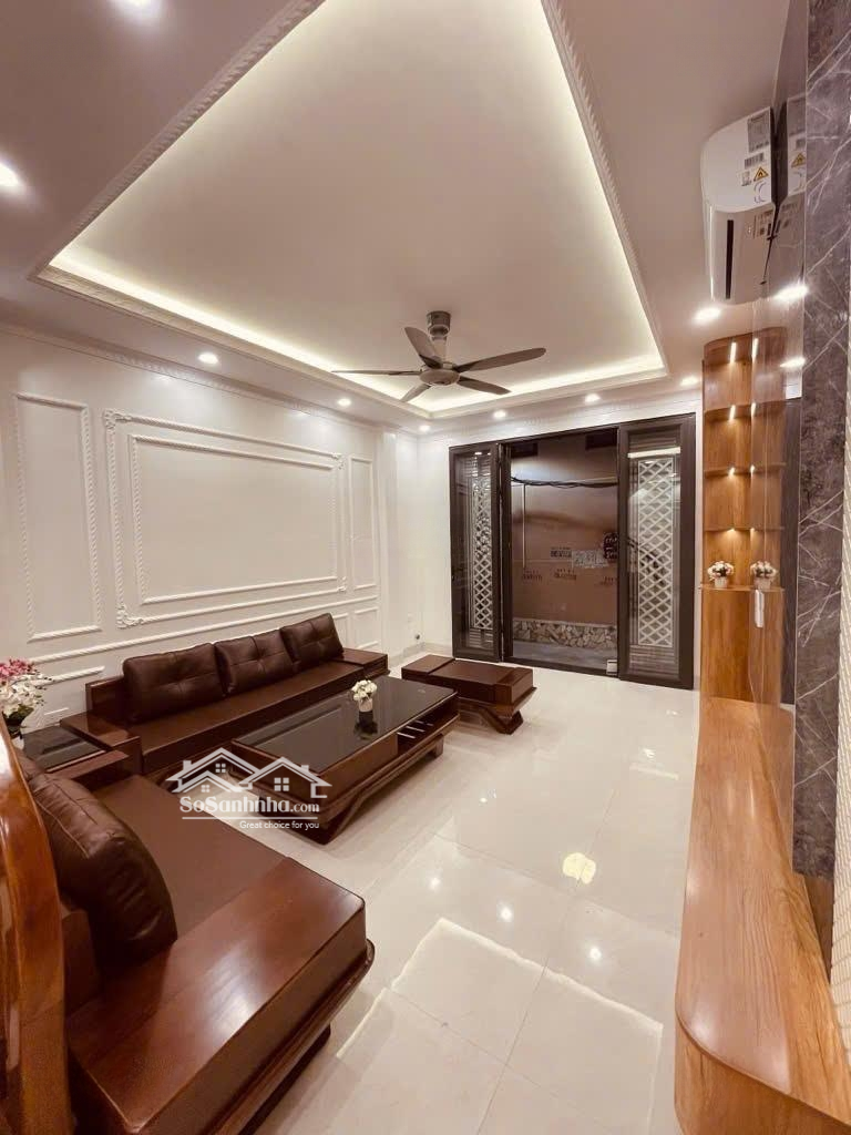Bán Nhà Mặt Ngõ Phố Giáp Bát, Gần Ô Tô Tránh, Hoa Hậu Đón Tết, Fun Nội Thất, 6 Ngủ, 50M, 8,9 Tỷ