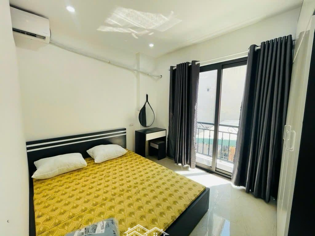 Bán Nhà Mặt Ngõ Phố Giáp Bát, Gần Ô Tô Tránh, Hoa Hậu Đón Tết, Fun Nội Thất, 6 Ngủ, 50M, 8,9 Tỷ