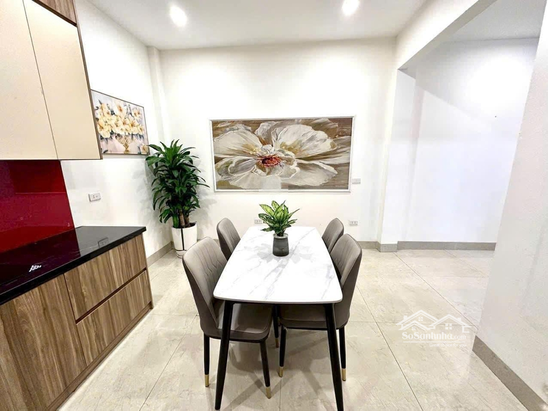 Bán Nhà Trần Cung .Diện Tích52M2 , 4 Tầng . Giá 9.1 Tỉ. Ngõ Nông Thông .