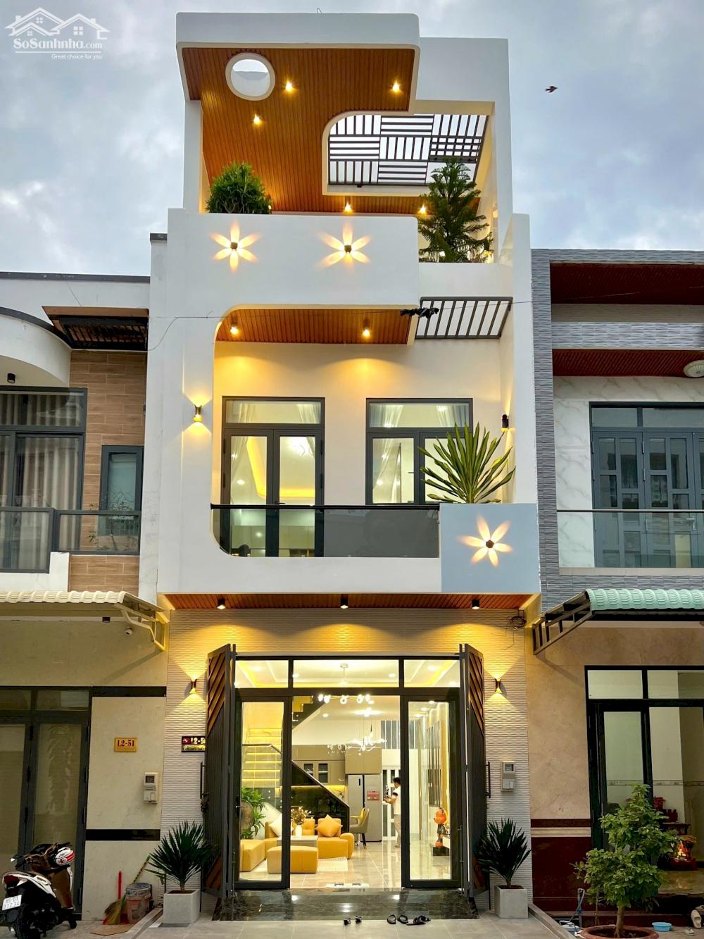 BÁN NHÀ TRỆT 2 LẦU NỘI THẤT CAO CẤP KDC VĂN HOÁ TÂY ĐÔ CẠNH KDC NAM LONG CẦN THƠ