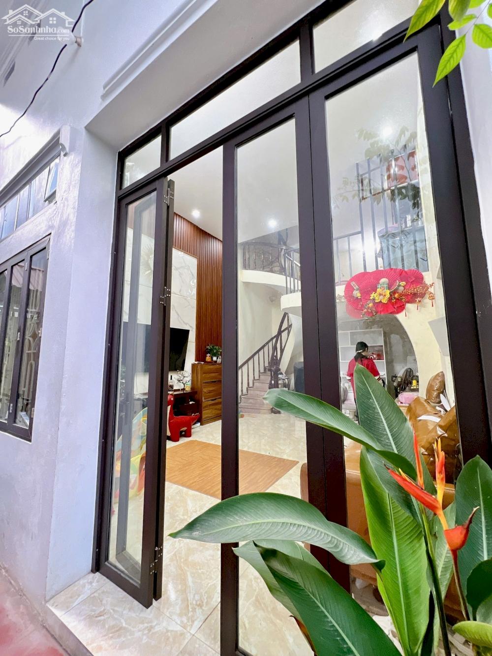 BÁN NHÀ 1.5 TỶ 2.5 TẦNG 51M2 ( HƯỚNG NAM ) NGÕ ĐIỆN BIÊN