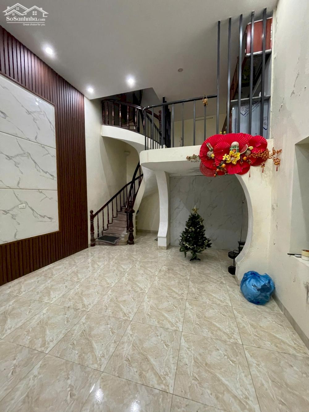 BÁN NHÀ 1.5 TỶ 2.5 TẦNG 51M2 ( HƯỚNG NAM ) NGÕ ĐIỆN BIÊN