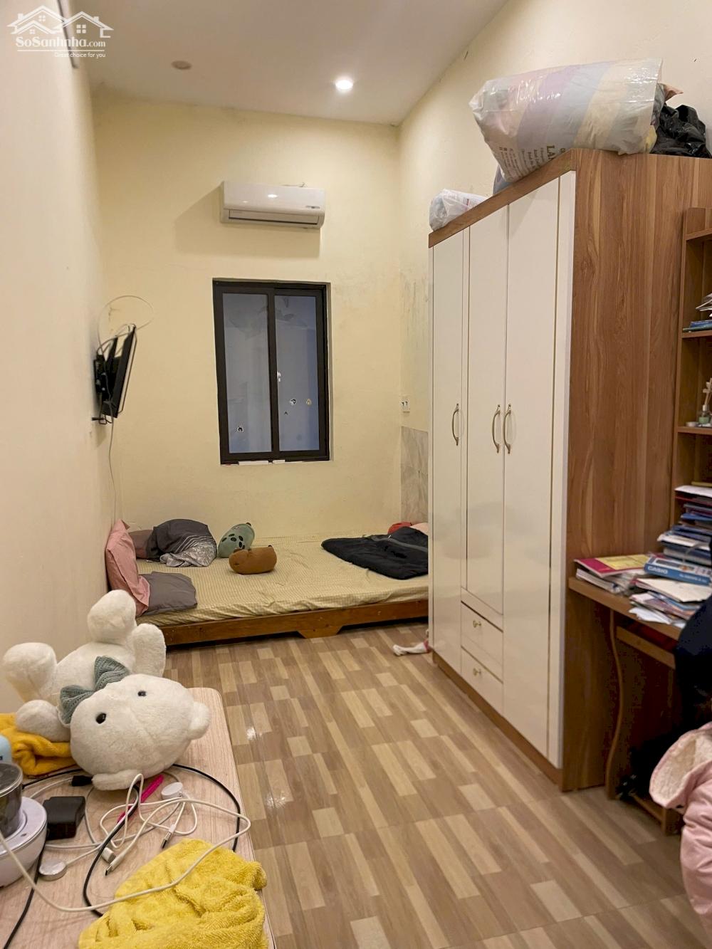 BÁN NHÀ 1.5 TỶ 2.5 TẦNG 51M2 ( HƯỚNG NAM ) NGÕ ĐIỆN BIÊN