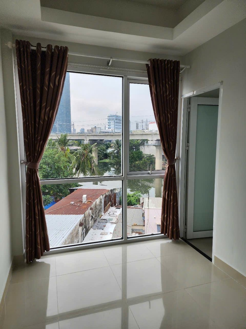 Còn Duy Nhất 1 Phòng Đẹp, Mới, Dạng Phòng Ở Căn Hộ Cao Cấp, Giáp Q1, Ở Q Bình Thạnh. Liên Hệ:0988 202920