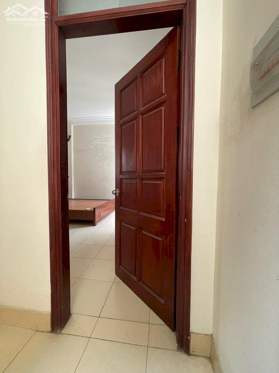 Nhà đẹp lô góc 2 thoáng phố Võ Chí Công Cầu Giấy thoáng 40m 5.8 tỷ ở ngay