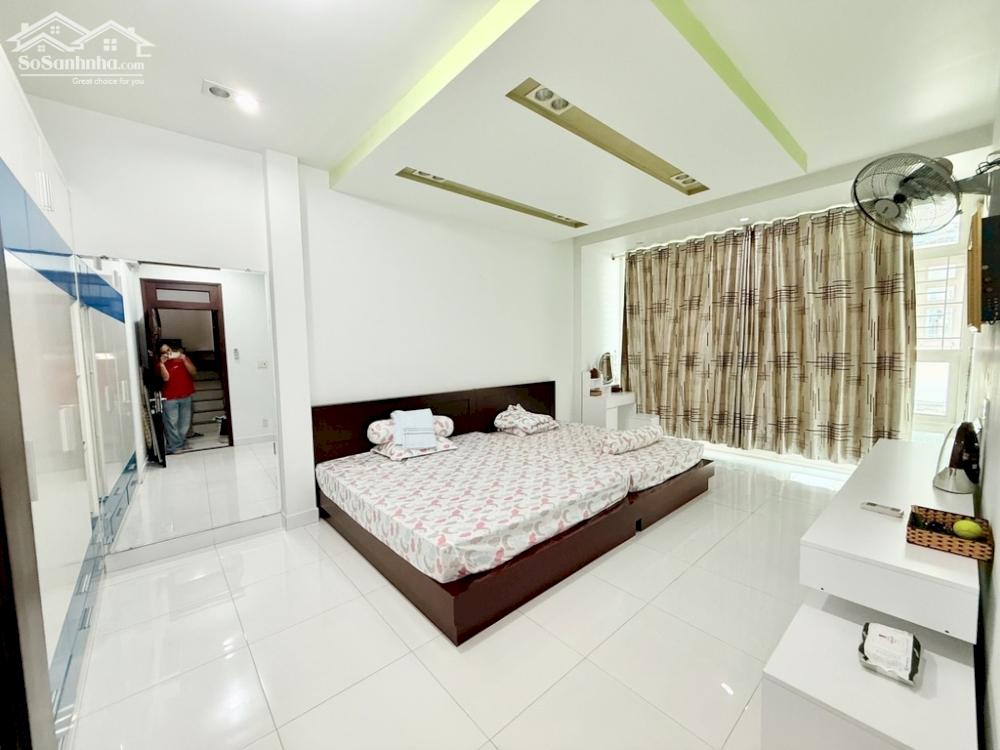 BÁN NHÀ PHƯỜNG 13 TÂN BÌNH, đường Cộng Hoà, 67M2, 3 Tầng, 3PN, 3WC, giá 7,2 tỷ