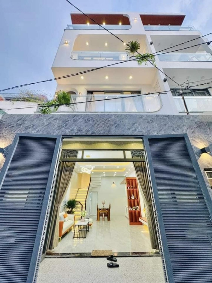 Ngoại 6 Về Quê Cần Bán Nhà Đường Phó Đức Chính, Quận 1. Giá Bán 5,4 Tỷ - 5X14M. Hiện Cho Thuê 32 Triệu