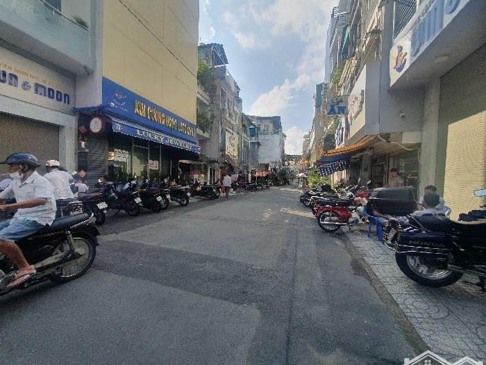 Nguyễn Đình Chiểu, Q3 (Chợ Bàn Cờ) Hxt - 34M2 - 4.5 Tầng - Nở Hậu - Chỉ 12,X Tỷ