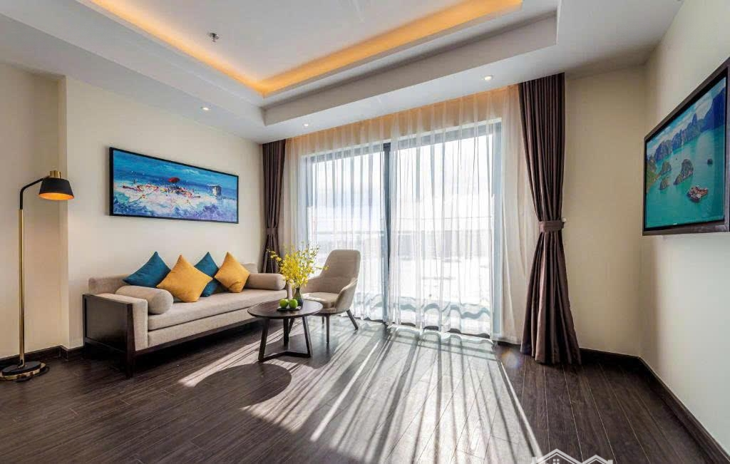 Cắt Lỗ 900 Triệu Căn Hộ Mặt Biển Hạ Long