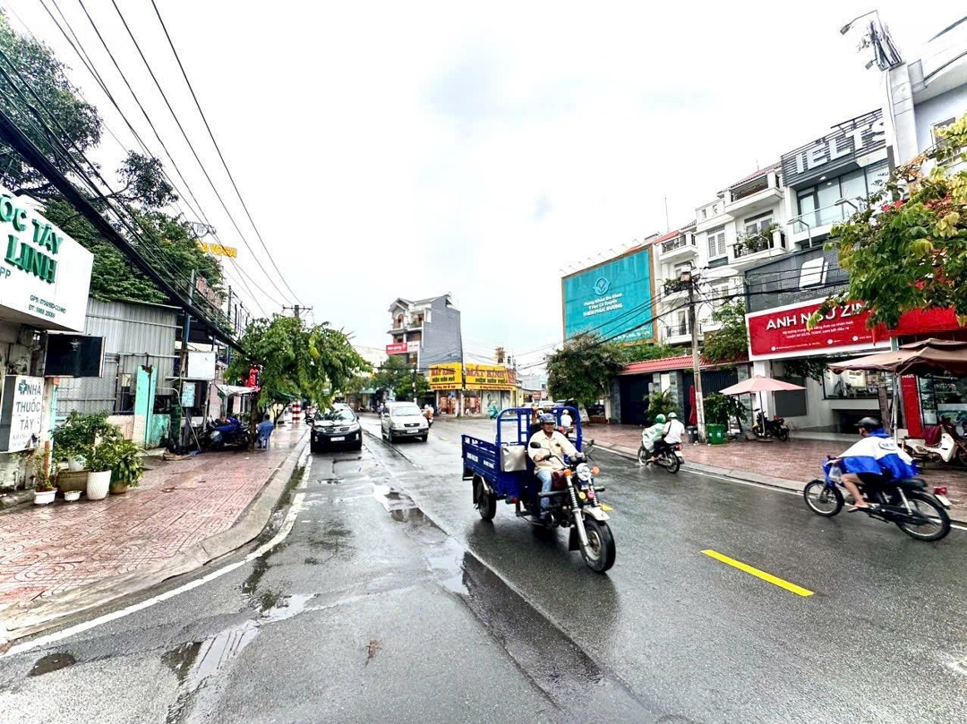 Bán Nhà Mặt Tiềndiện Tích265M2 Full Thổ Đang Có Nguồn Thu 50 Triệu/Tháng Đường Lê Thị Hà, Hóc Môn
