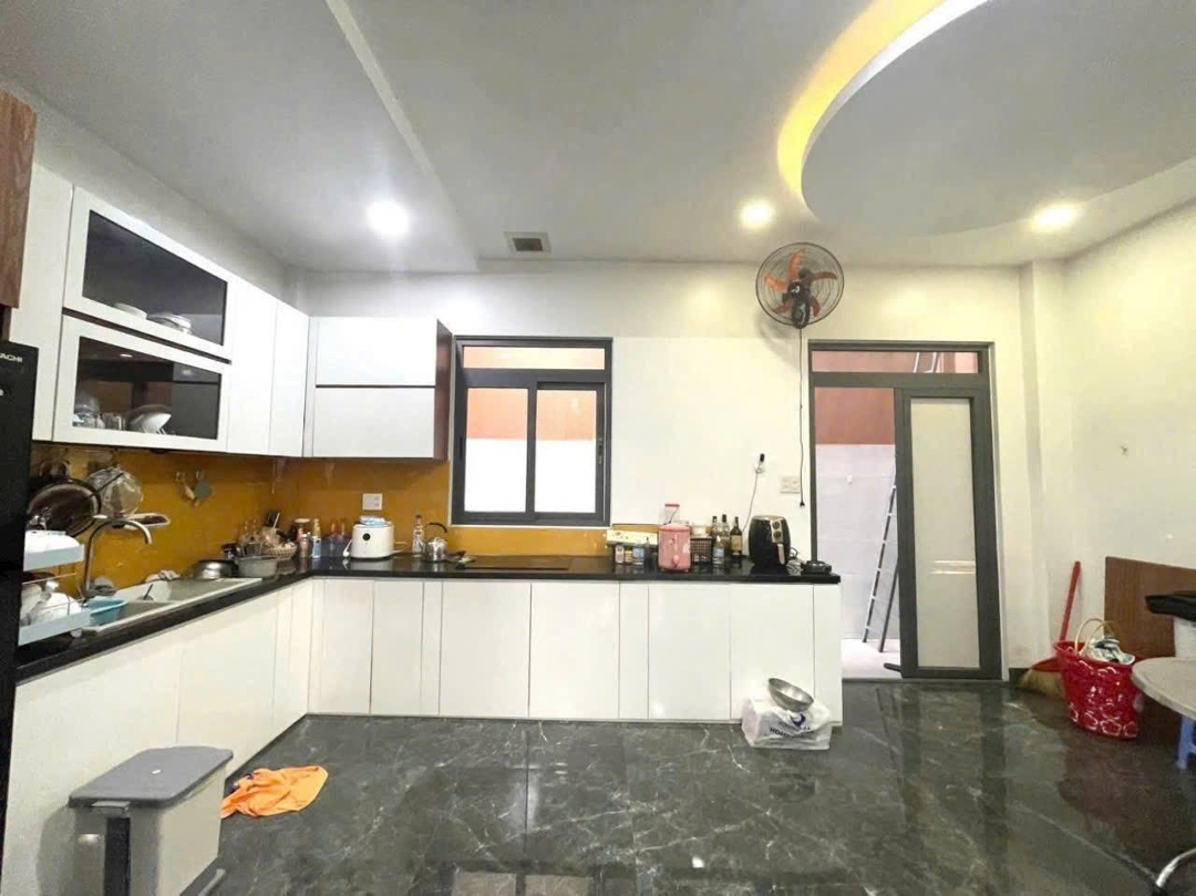 Bán Nhà Đường Số 8, Phường Tăng Nhơn Phú B. Hẻm Xe Hơi. Nhà 1 Trệt 2 Lầu Gồm 3 Pn, 3Wc